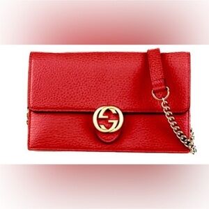 Gucci Red Leather Chain Crossbody Bag. Excellent preowned condition